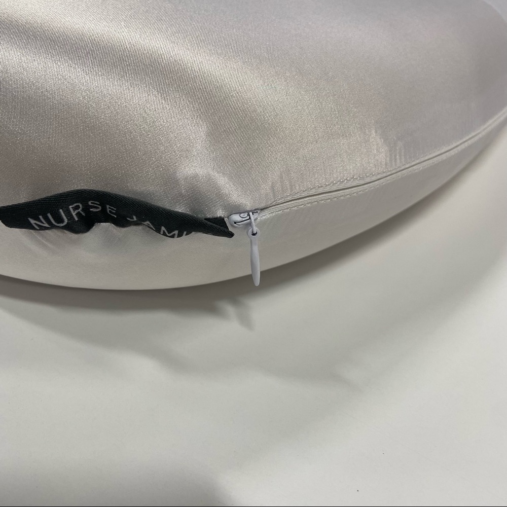 COPY - Nurse Jamie Age Defy Memory Foam Pillow - Picture 5 of 6